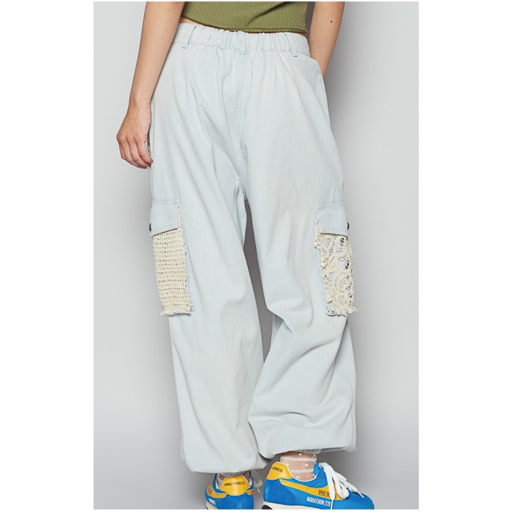 POL Light Wash Stretchy Waist Crochet Distressed Denim Joggers Pants - Picture 3 of 4